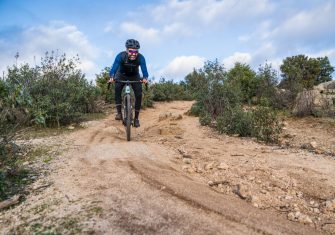 Crow Bicycles lanza su eGravel para “revolucionar la industria”