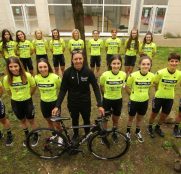 Sopelas-women-team-2021-concentración-fadura