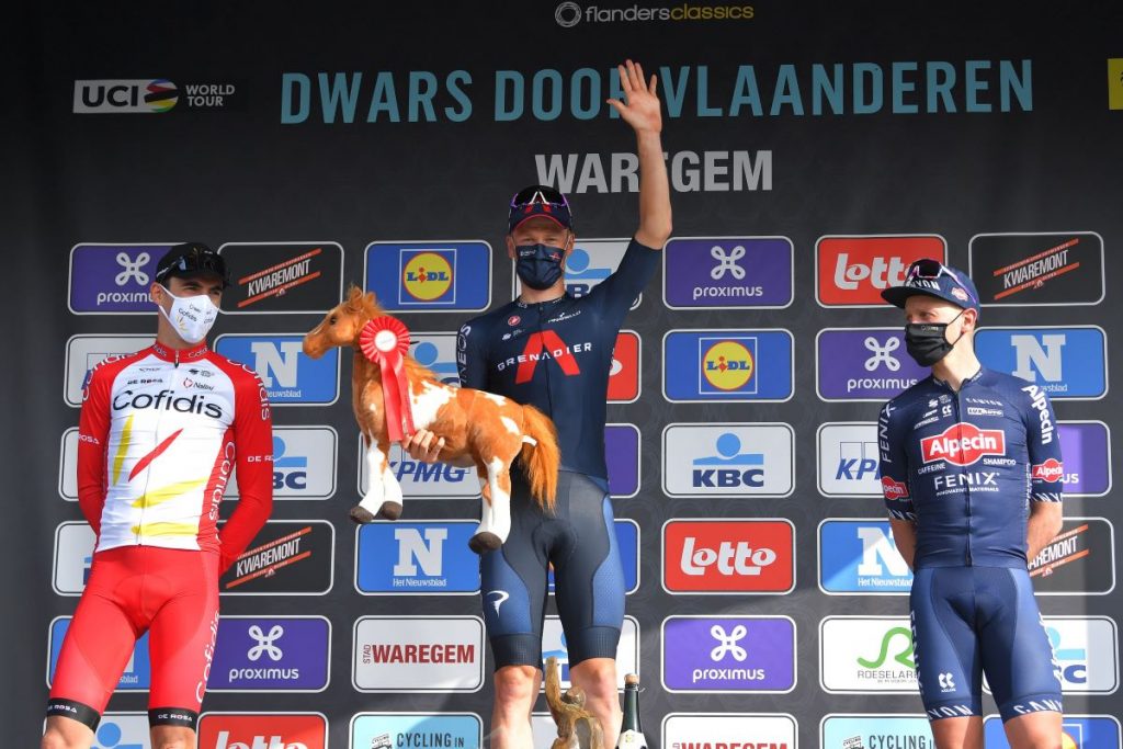 dylan-van-baarle-ineos-dwars-door-vlaanderen-2021