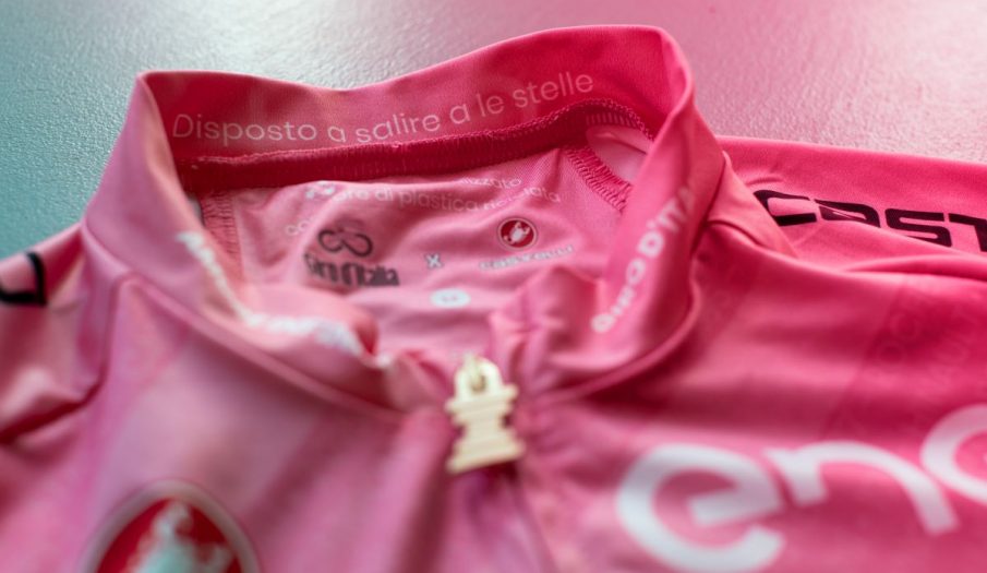 Una Maglia Rosa de leyenda en 2021: Pasado y futuro se unen (Vídeo)