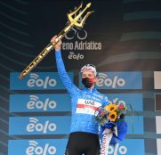 tadej-pogacar-uae-tirreno-adriatico-2021-podio