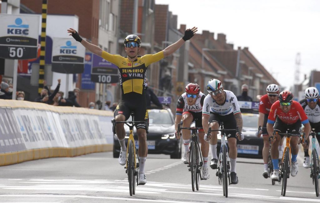 wout-van-aert-gent-wevelgem-2021