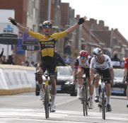 wout-van-aert-gent-wevelgem-2021
