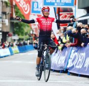 Vuelta Asturias: Nairo Quintana vence en Pola de Lena (Vídeo)