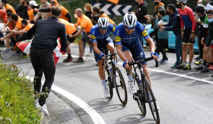 Mikkel-Honore-Josef-Cerny-deceuninck-itzulia-2021-etapa5