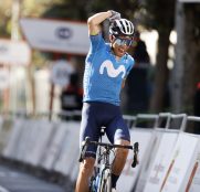 GP Induráin: Alejandro Valverde alza los brazos en Estella (Vídeo)