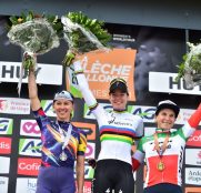 Flecha-Valona femenina: Huy es de Anna van der Breggen (Vídeo)