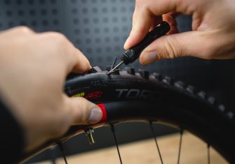 Hutchinson quita el miedo al tubeless con una nueva gama de accesorios