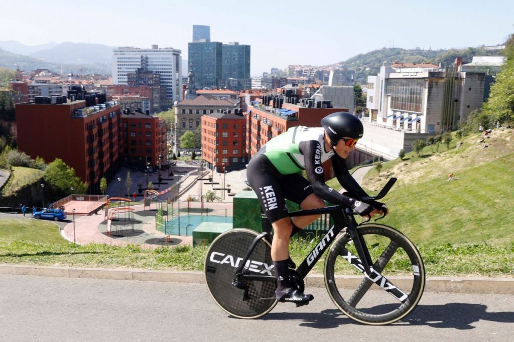 raul-garcia-pierna-kern-pharma-itzulia-2021-etapa1.