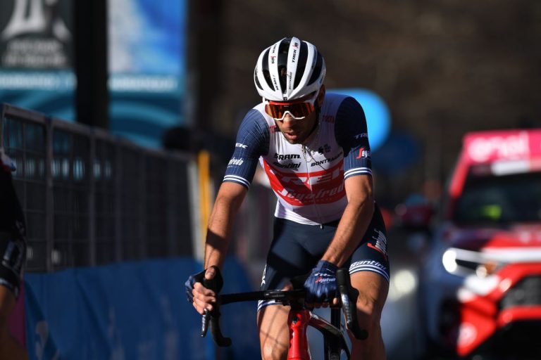 El representante Johnny Carera, hospitalizado tras un accidente de tráfico