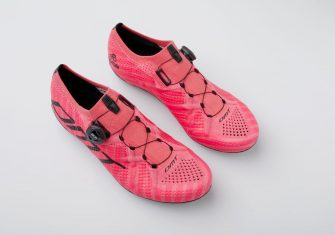 DMT presenta su exclusiva zapatilla del Giro de Italia