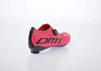 DMT presenta su exclusiva zapatilla del Giro de Italia