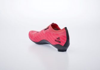 DMT presenta su exclusiva zapatilla del Giro de Italia