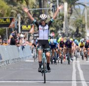 Setmana Valenciana: Urška Žigart, la última; Van Vleuten, la general