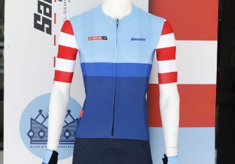 Santini presenta los maillots de la Vuelta a España 2021