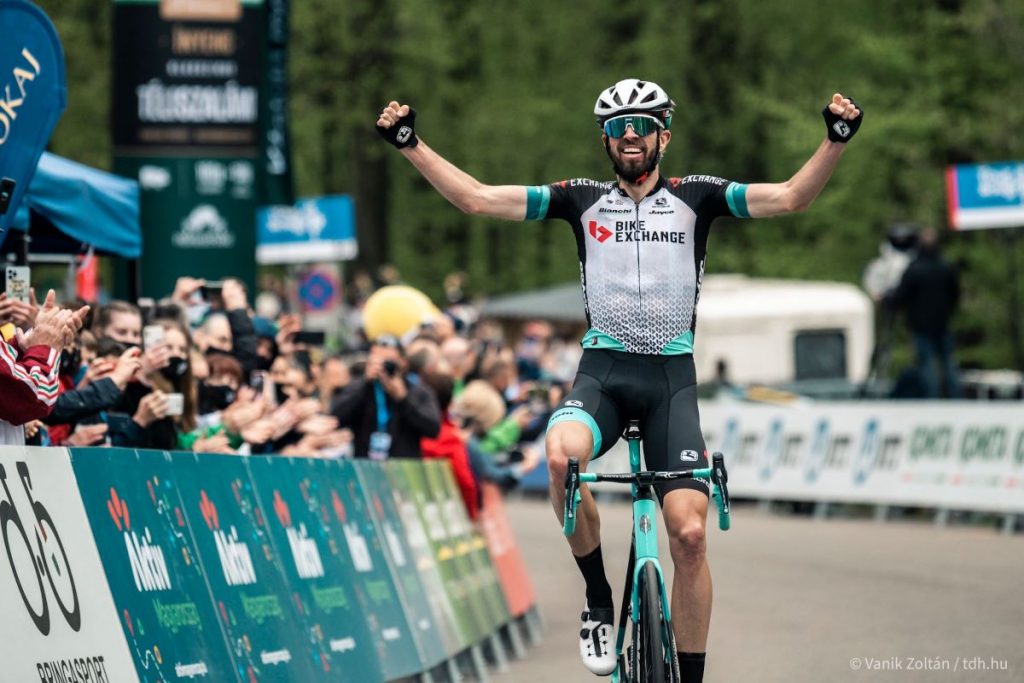 damien-howson-bikeexchange-tour-hongrie-2021-etapa4