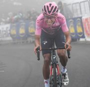 egan-bernal-ineos-giro-italia-2021-etapa14-zoncolan