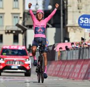 egan-bernal-ineos-giro-italia-2021-etapa21