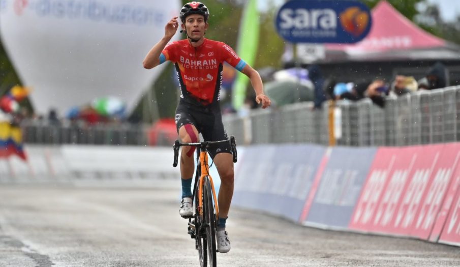 Giro Italia: Gino Mäder, por Landa en San Giacomo (Vídeo)