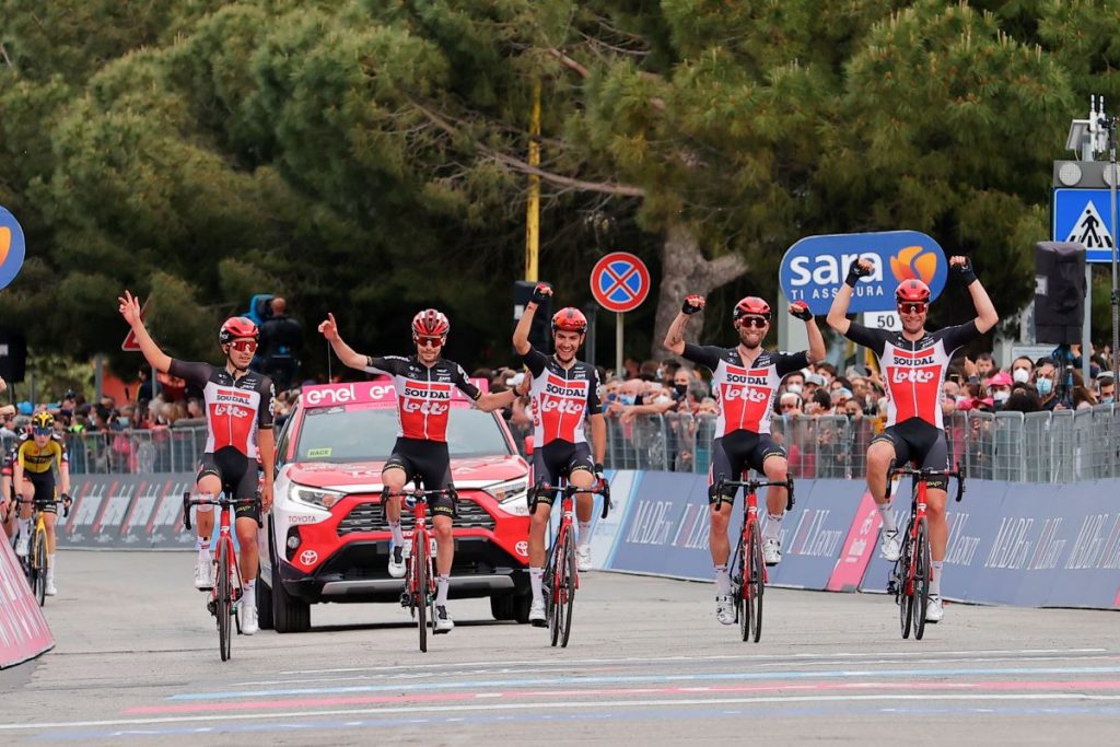 giro-italia-2021-etapa8-lotto-soudal