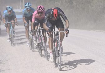 giro-italia-2021-sterrato-5