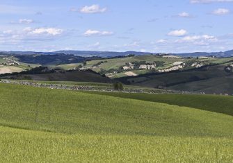 giro-italia-2021-sterrato-peloton-2