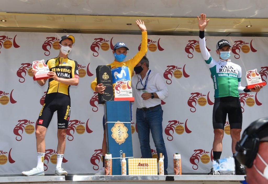 miguel-angel-lopez-tolhoek-amezqueta-vuelta-andalucia-2021-etapa5-podio