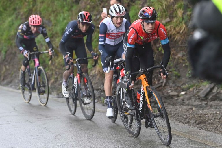 mikel-landa-egan-bernal-giro-2021-etapa4