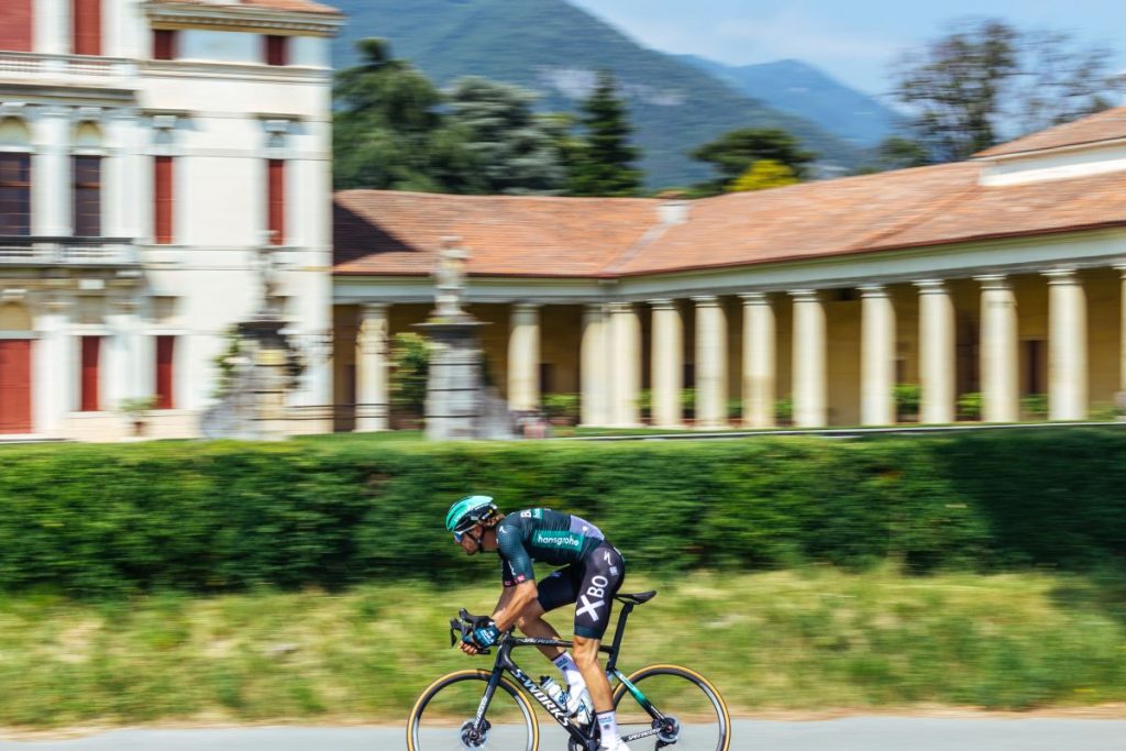 SPORTFUL-BORA-tour-francia-2021-8