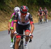 juan-ayuso-uae-giro-appennino-2021