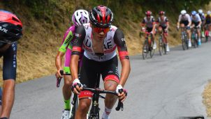 juan-ayuso-uae-giro-appennino-2021