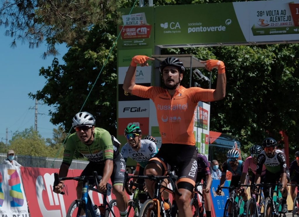 juanjo-lobato-euskaltel-euskadi-volta-alentejo-2021-etapa1-meta