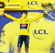 mathieu-van-der-poel-alpecin-fenix-tour-francia-2021-etapa2-podio