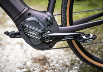 Giant Revolt E+, con motor Shimano: Más aventura (Vídeo)