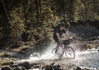 Giant Revolt E+, con motor Shimano: Más aventura (Vídeo)