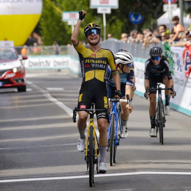 Giro de Italia Femenino: Marianne Vos vence en Ovada