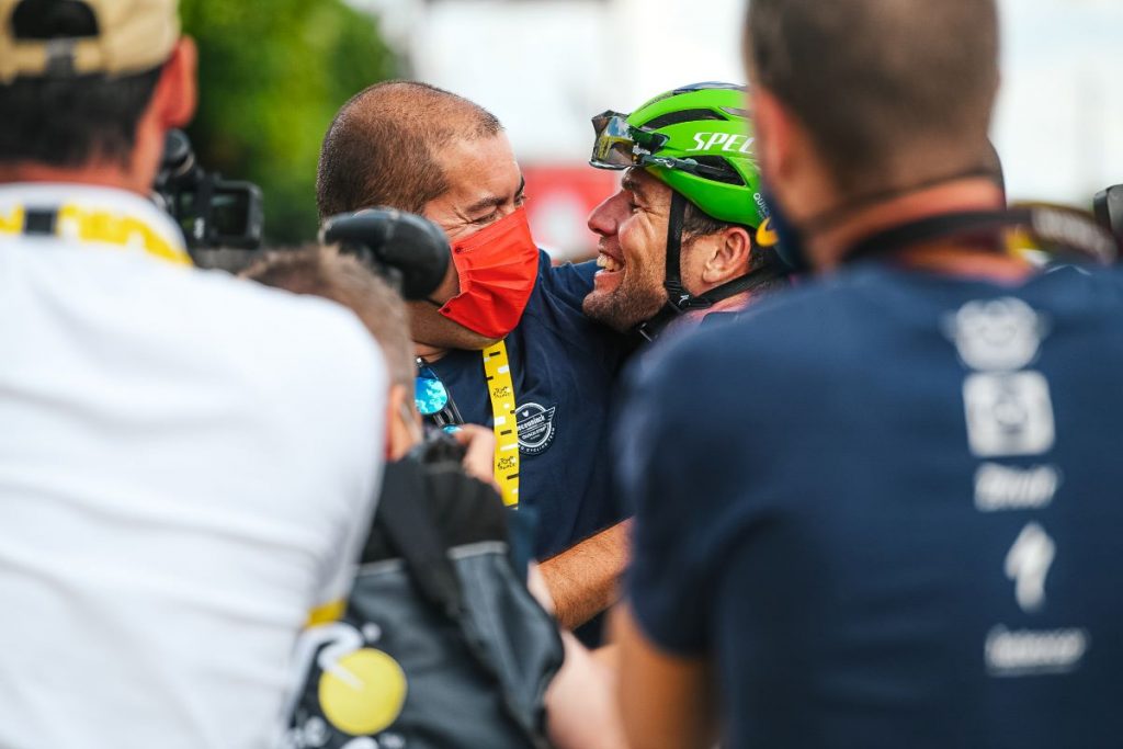 mark-cavendish-deceuninck-tour-francia-2021-etapa6-1