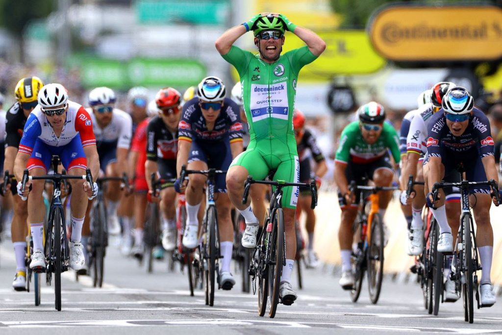 mark-cavendish-deceuninck-tour-francia-2021-etapa6-5