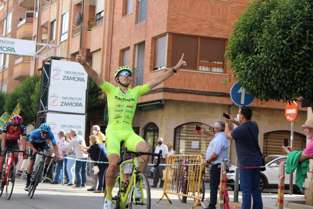 miguel-angel-fernandez-rias-baixas-vuelta-zamora-2021-etapa2