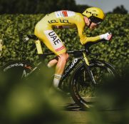 tadej-pogacar-uae-colnago-tour-francia-2021-etapa20