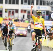 Tour de Francia: Tadej Pogacar reina en Luz Ardiden (Vídeo)