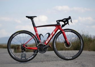 La nueva BH Aerolight, en la Vuelta a España con el Burgos BH