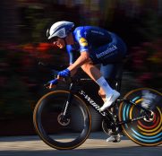 Rémi Cavagna y Mauri Vansevenant, accidentados en Calpe