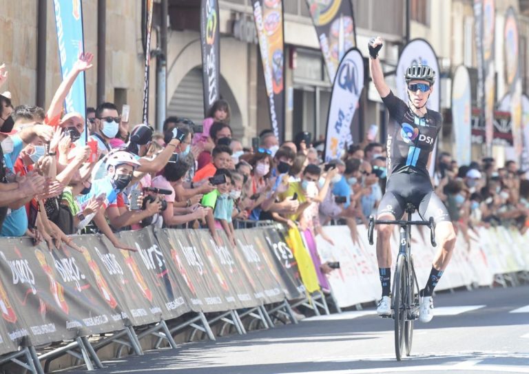 romain-bardet-team-dsm-vuelta-burgos-2021-etapa3