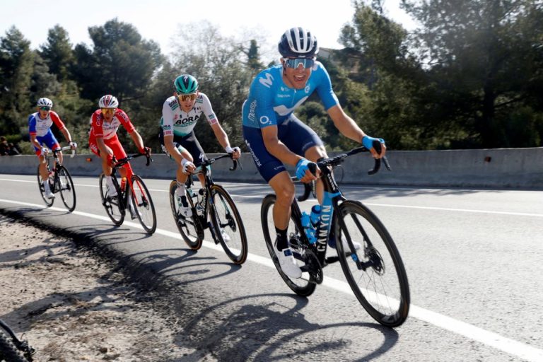 Movistar Team renueva a Samitier (2024) y Norsgaard (2023)