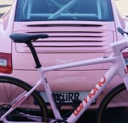 Greg LeMond lanza una bicicleta eléctrica