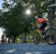Xabier Mikel Azparren, Peio Goikoetxea y Luis Ángel Maté, espíritu gravel