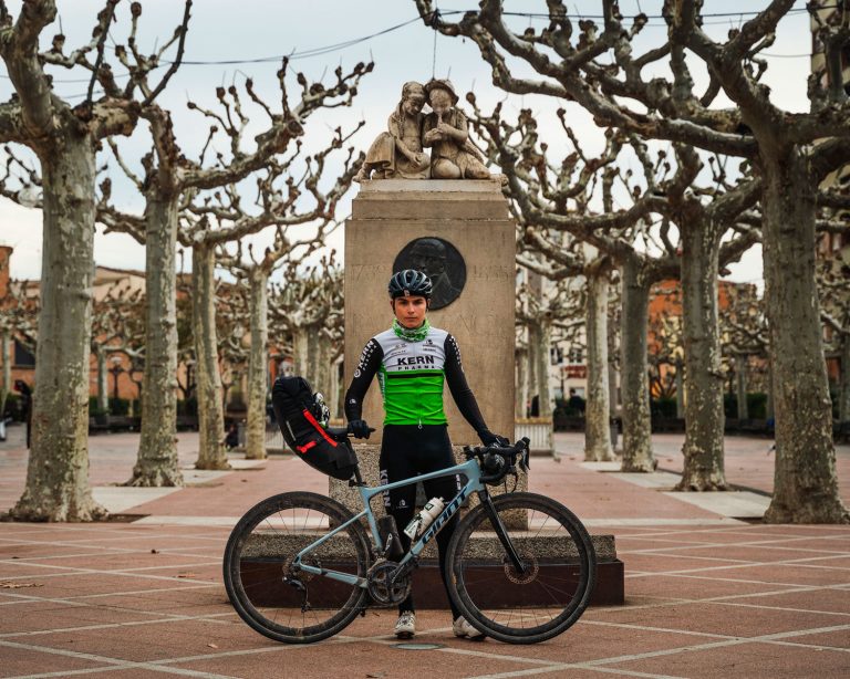 Giant Revolt: La aventura gravel de Raul García Pierna