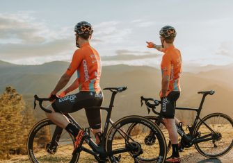 Euskaltel-Euskadi presenta su nueva equipación 2022