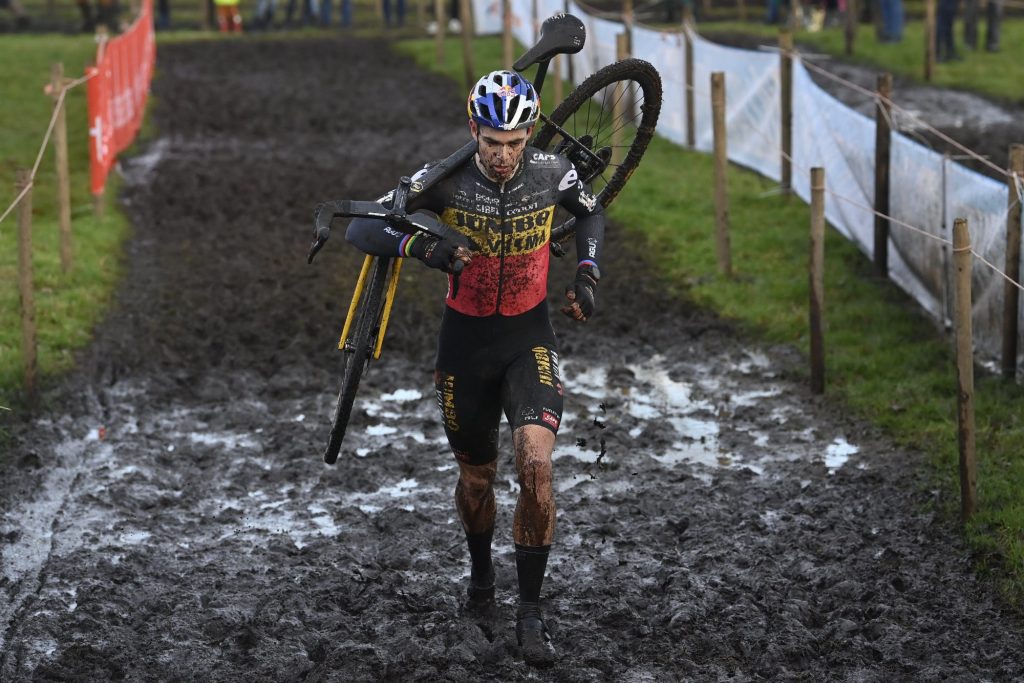 wout-van-aert-team-jumbo-visma-essen-2021